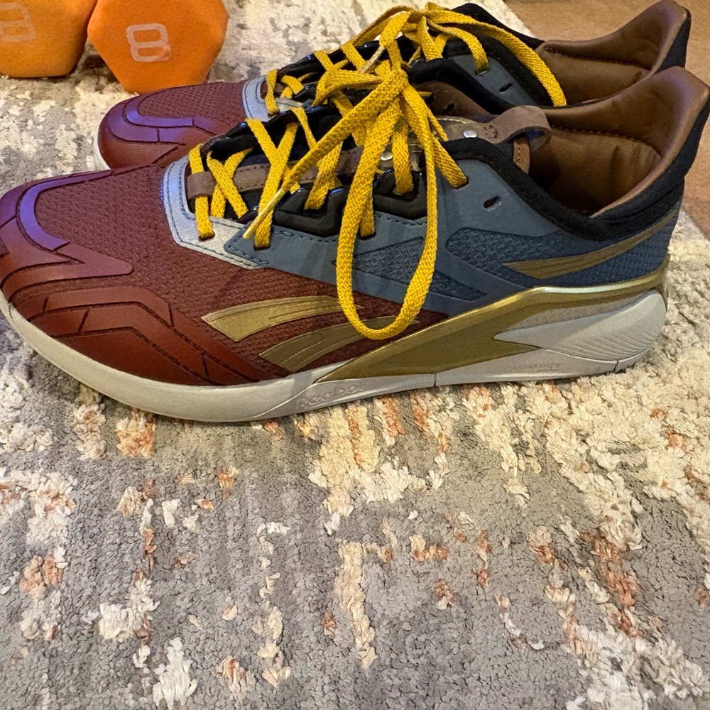Reebok Wonder Woman shoes labeled men’s 7.5 (women’s 9)